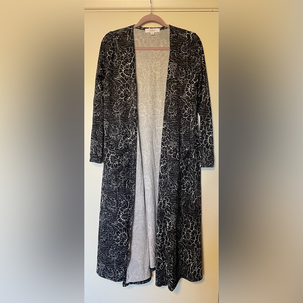 LuLaRoe Black and White Floral Sarah